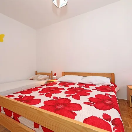 Semesterbostad House Zdenka Tribalj